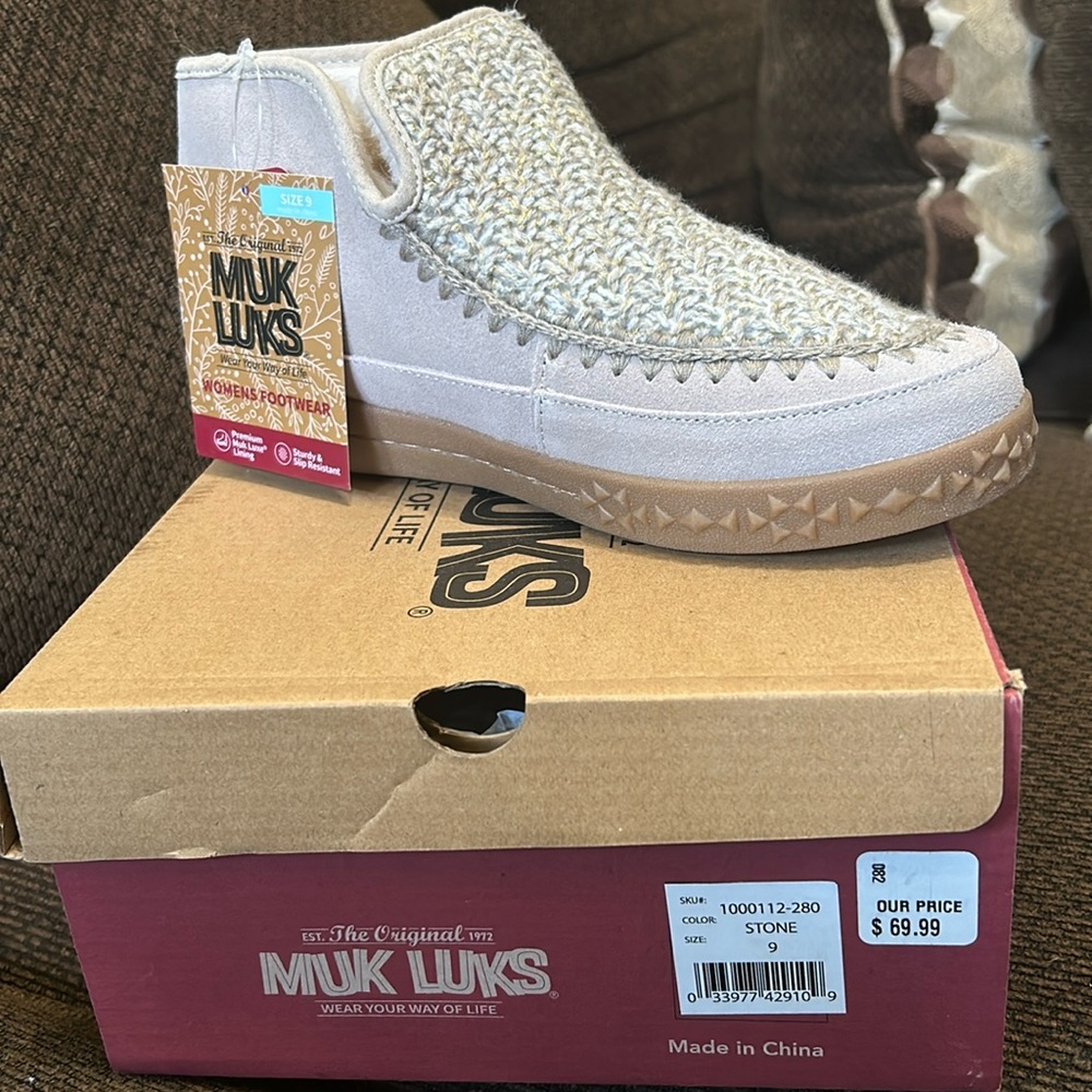 MUK LUKS booties NEW with tags
